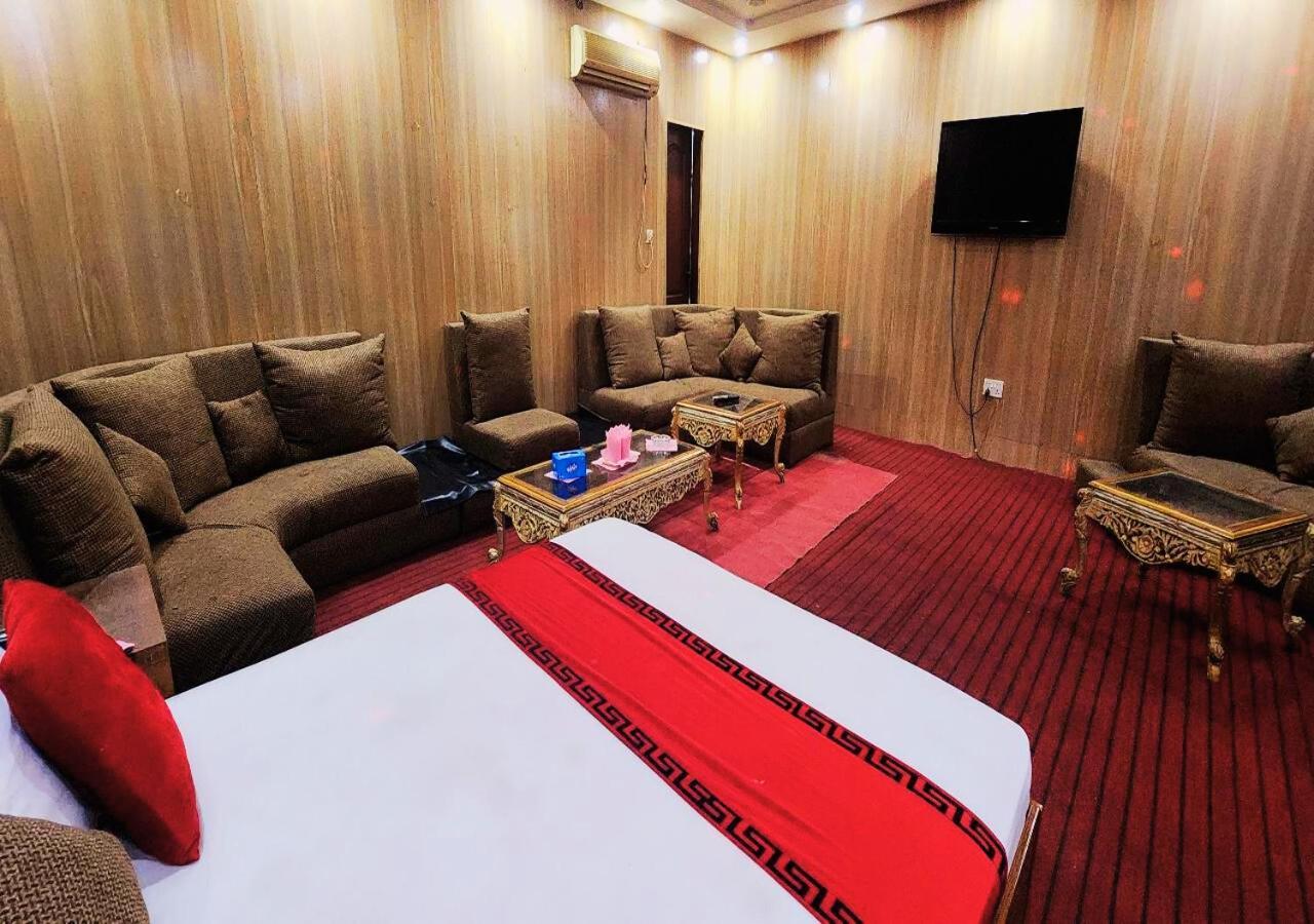 Sapphire Inn Motel Lahore Exterior photo
